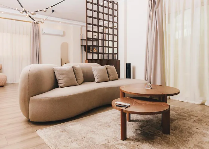 Viola By Elegant Hospitality - Near Malls